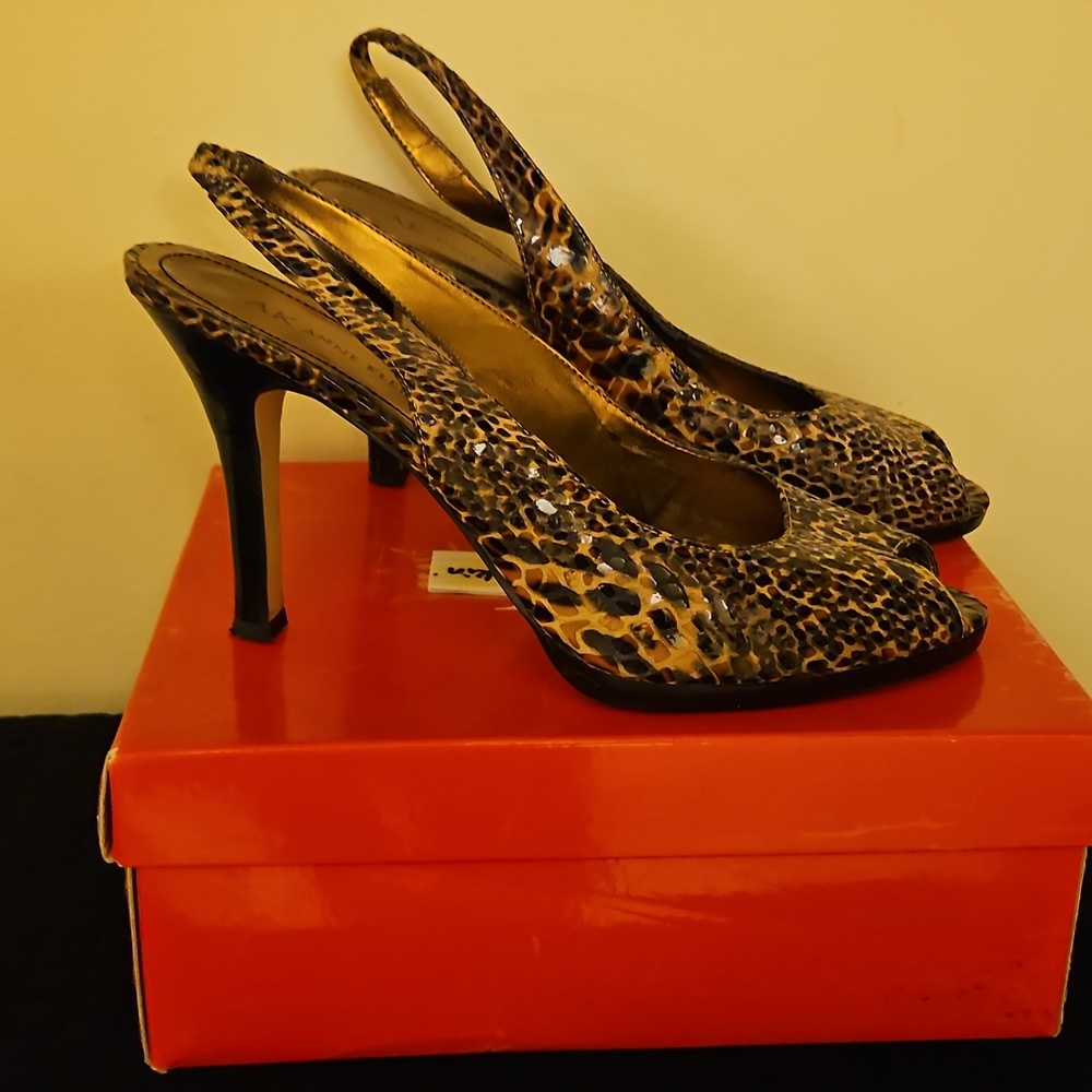 Anne Klein Patent Leather Snakeskin Peep Toe Sling Back Pumps 9-1/2 M - Picture 2 of 8